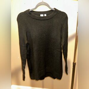 GAP Black Sweatshirt